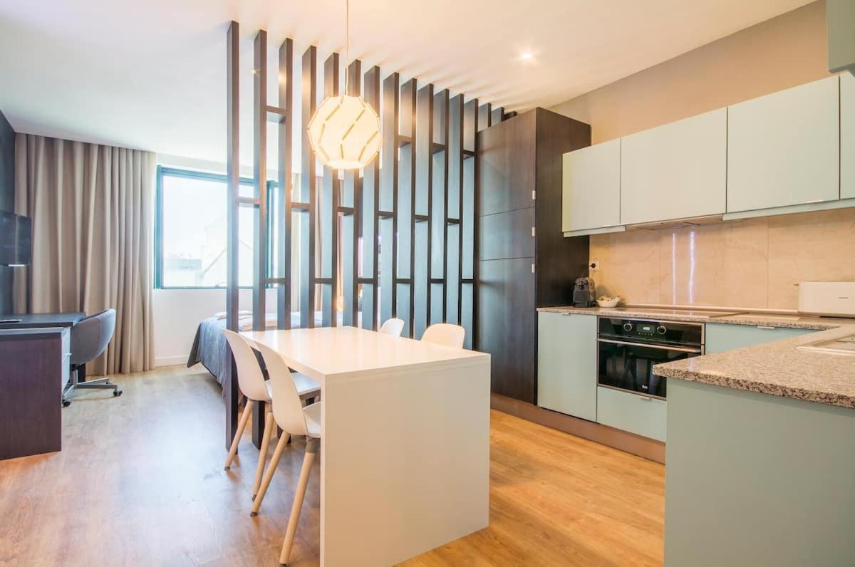 418 Apartamento Gale Wifi, Estacionamento, Elevador 波尔图 外观 照片